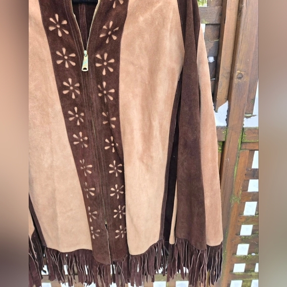 Vintage Suede Cape - Picture 3 of 8